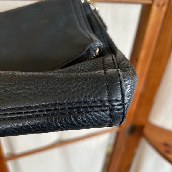 Kate Spade Black pebble leather crossbody - Picture 2 of 14